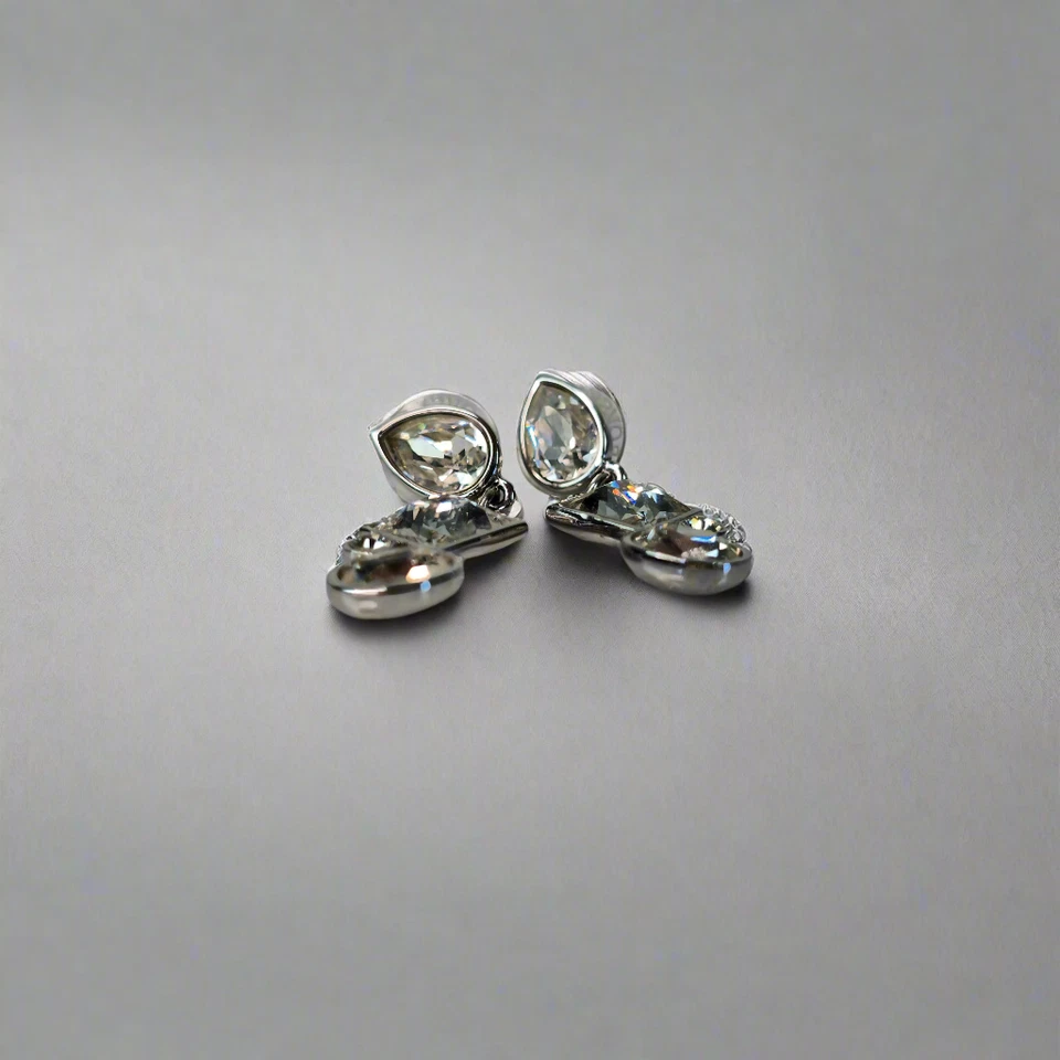 Brincos de gota ovais, lágrima e diamante Swarovski - Imagem 3 de 4