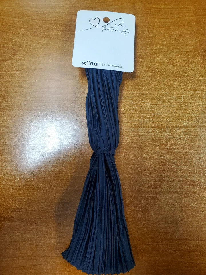4 Pack: Scunci Ali Fedotowsky Twisted Textured Headbands *Navy* (6653)-R9P4a - Image 2 of 4