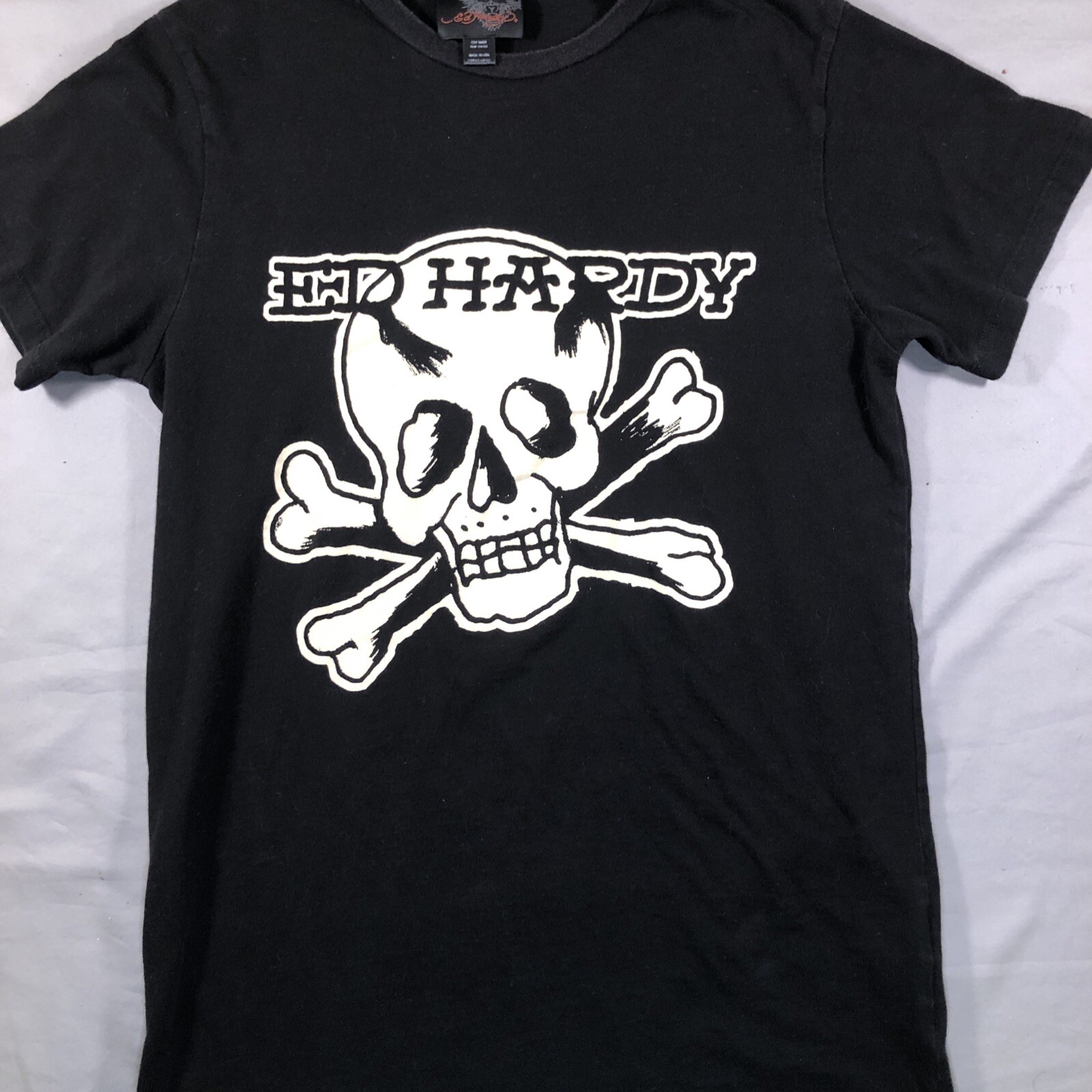 Vintage Ed Hardy Skull Crossbones Skin Art Tattoo T Shirt Size Small