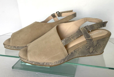 BeautiFeel Sandals Daisy Slingback Beige Snake Print Peep Toe Wedge US 8.5 EU 39