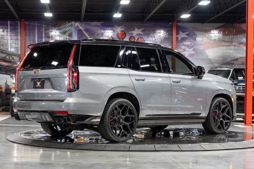 2023 Cadillac Escalade AWD 4dr V-Series - Picture 11 of 40