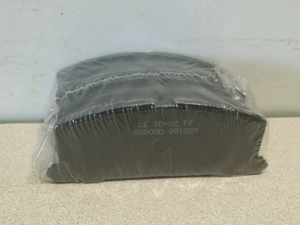 Pastilla de freno de disco delantera Pronto PCD242 para Chevrolet Nova, Geo Prizm otros Foto 4 de 4