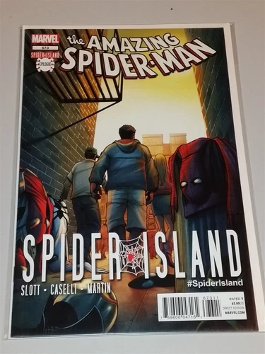 SPIDER-MAN AMAZING #673 VF (8.0 OR BETTER) MARVEL COMICS JANUARY 2012