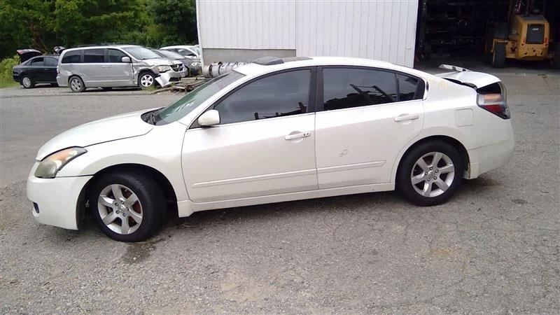 (LOCAL PICKUP ONLY) Passenger Front Door Electric Sedan Fits 07-10 ALTIMA 306945 - Image 2 of 4