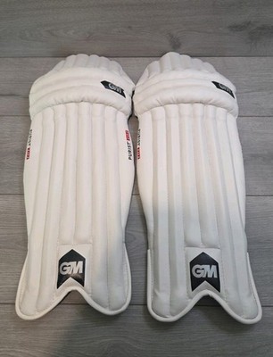Gunn & Moore Purist 101 Tri Flex Knierolle Cricket Schienbeinschoner