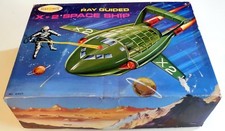 VINTAGE TOY THUNDERBIRDS RAY GUIDED X-2 SPACE SHIP BOXED BATTERY-OPERATED 70s