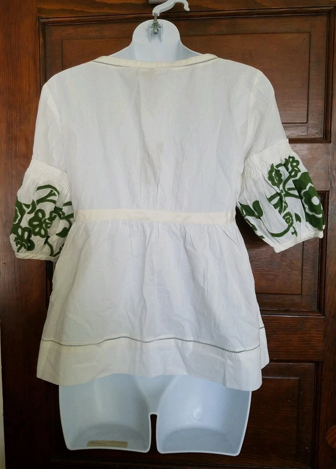 NUEVO CON ETIQUETAS BLUSA ANTHROPOLOGIE LITHE BLANCA CON APLIQUES FLORALES TALLA 0 Foto 3 de 3