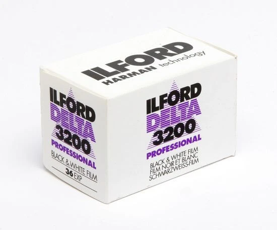 ILFORD DELTA 3200 ISO  36 Aufnahmen  1 Film  135/36  MHD/expiry date 03/2027 - Bild 1 von 1
