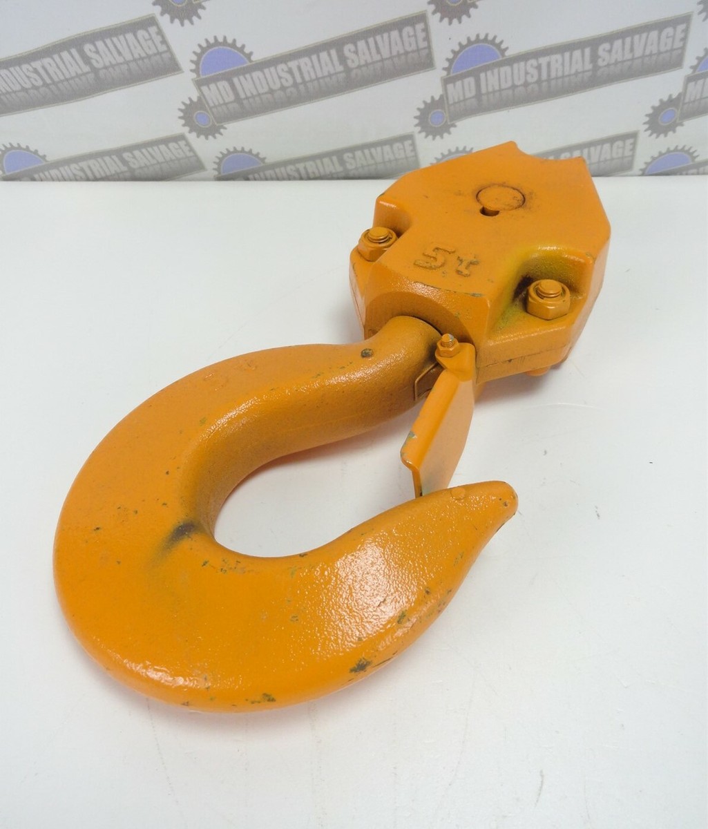 KITO 5 Ton Shackle Assembly with Swivel Hook and Attached Block