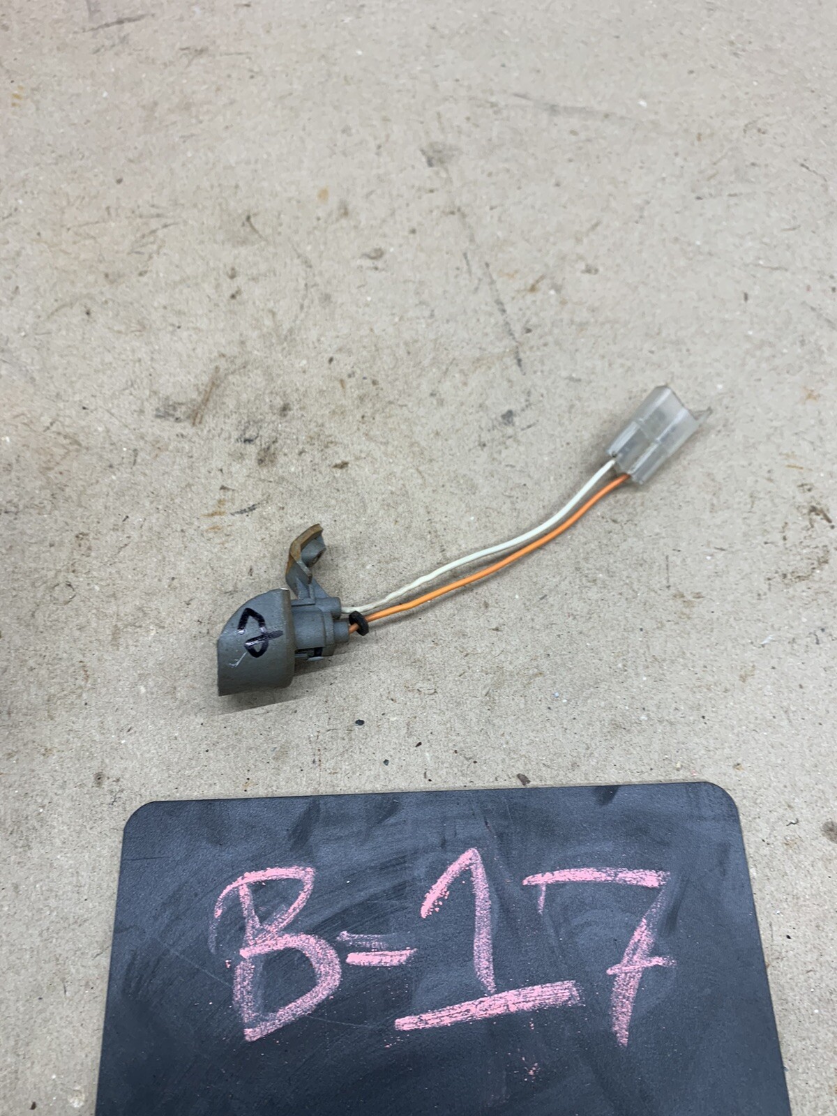 1978 1979 1980 CAMARO MONTE CUTLASS REGAL MALIBU C10 K10 COURTESY LIGHT