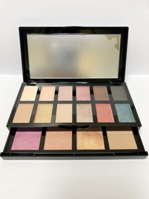 Lancome A Parisian Wanderlust Eye and Face Palette with Brush, 16