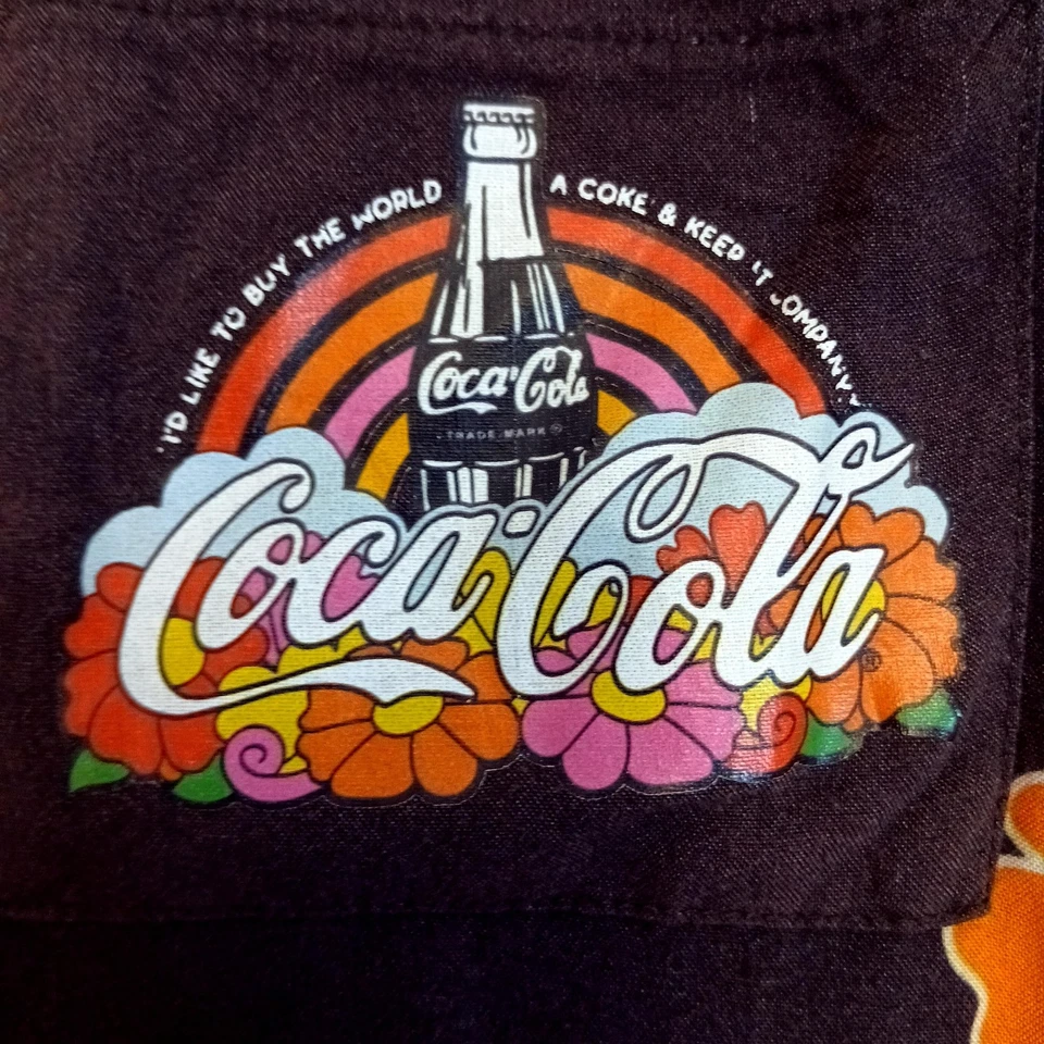 Camisa Coca-Cola Para Hombre Pequeña Negra Naranja 1971 Colección Unity Rayón Aloha Retro Foto 2 de 4