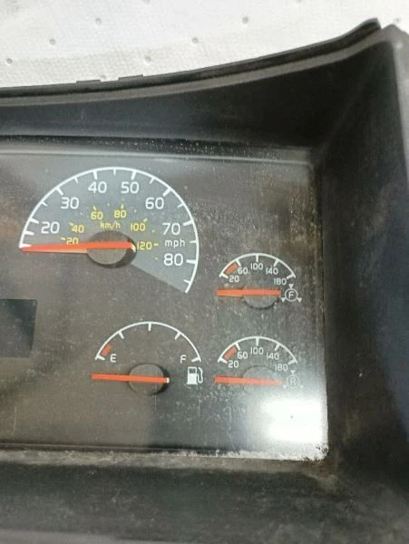 20739260-P02 Volvo VN Velocímetro Cluster (10911266 Foto 3 de 4