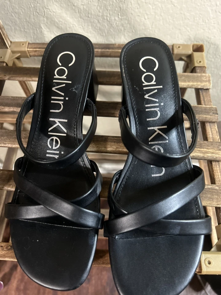 Sandalia Calvin Klein Kcunella Rosa Negro Tacón Tirantes Talla 8m Foto 3 de 4