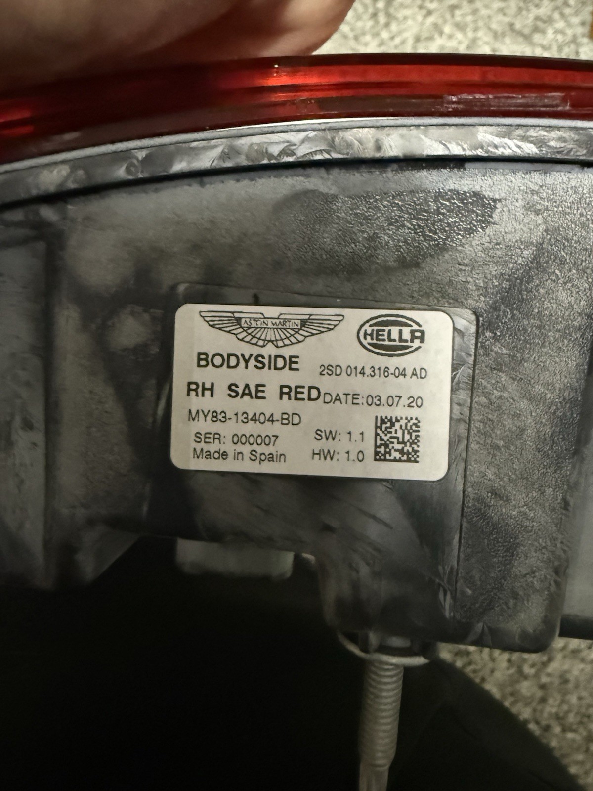 New RED 2021 - 2024 Aston Martin Dbx Rear Right Taillight