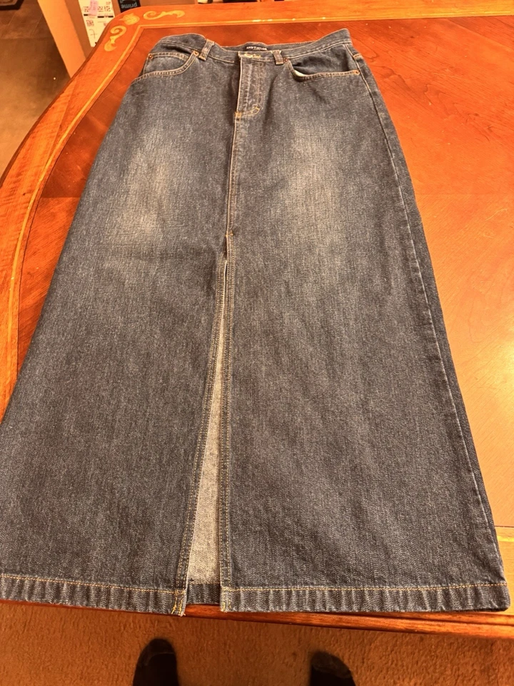 Ann Taylor Size 4 Dark Wash Denim Midi Pencil Skirt Front Slit - Image 3 of 4