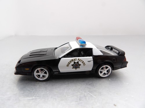 1991 Chevy Camaro Z28 1LE Highway Patrol Car 2023 Auto World F-Bodies 1:64