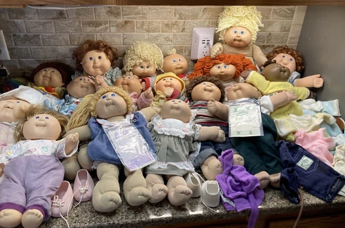 Vintage Huge Lot Cabbage Patch Kids Dolls Corn silk and Crimp Hair