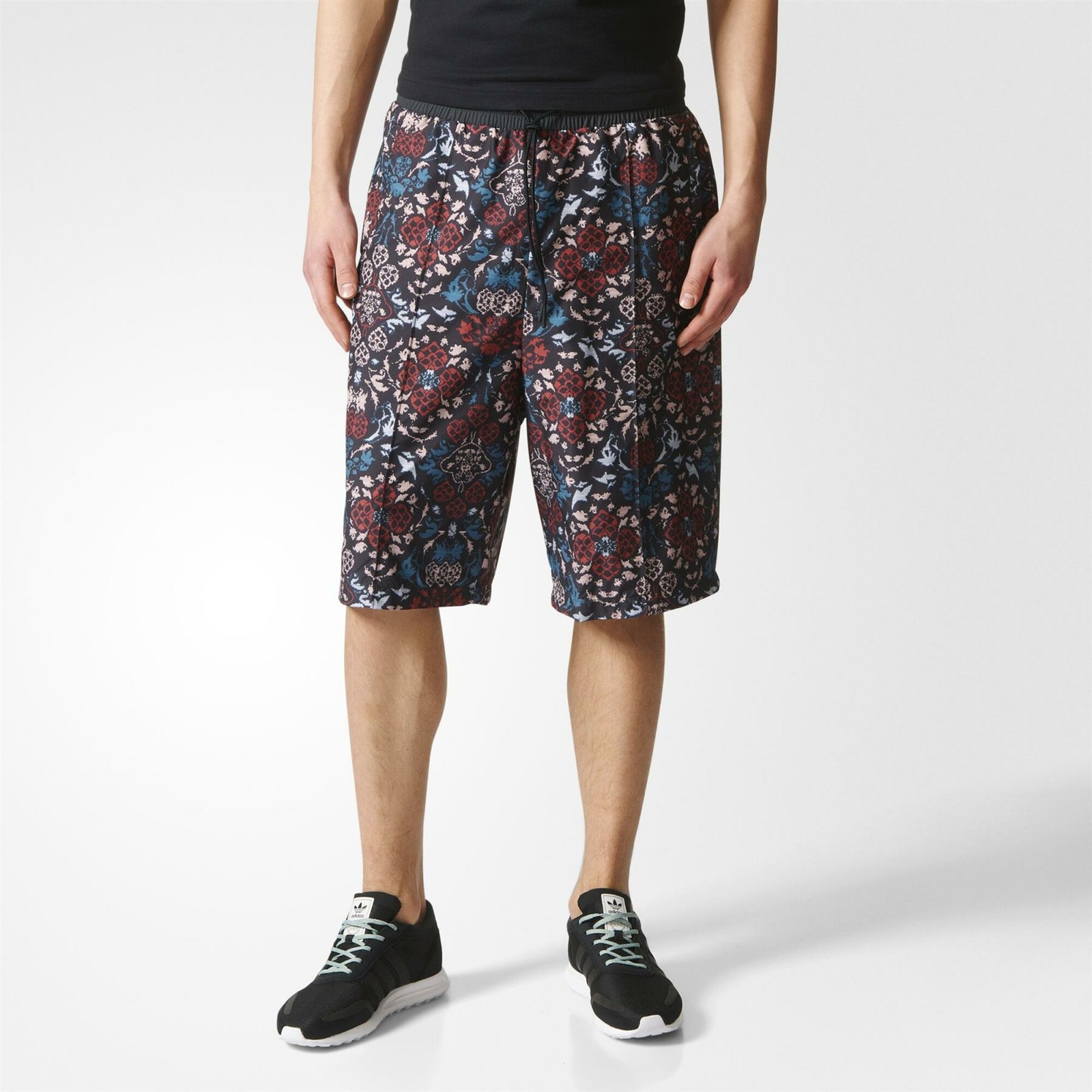 supernova tko graphic shorts