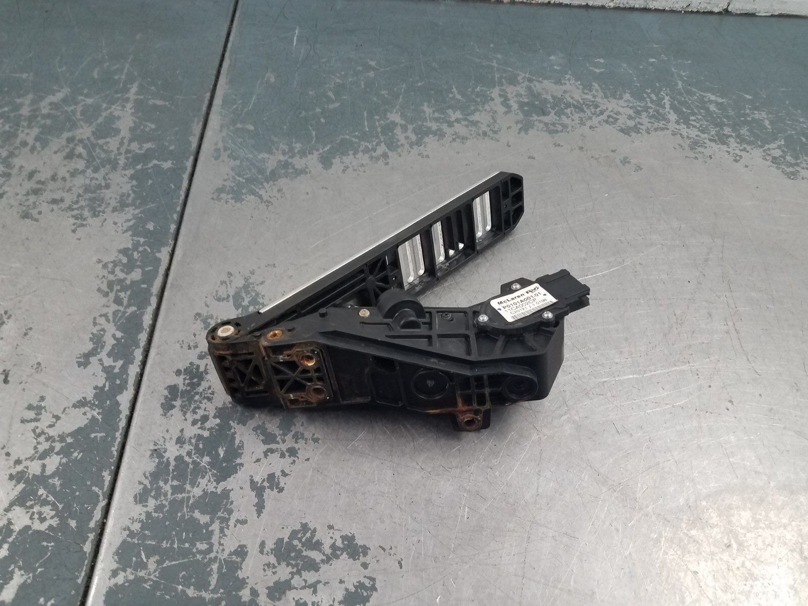 2021 McLaren 765LT Accelerator Throttle Pedal Assembly #5537 C7