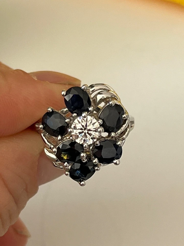 $3500+ Estate 0.47 ct Diamond and Sapphire 14K White Gold Ring - Image 4 of 4