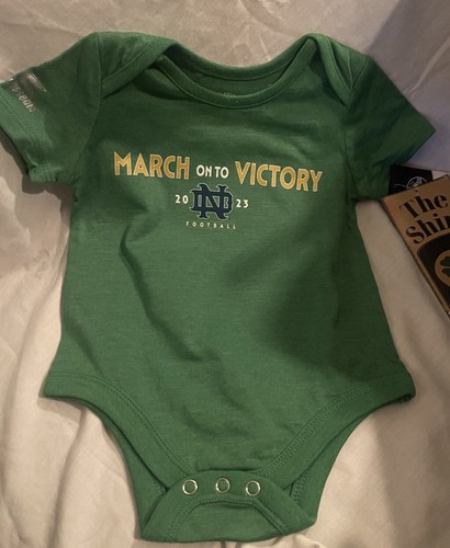 Notre Dame "The Shirt" 2023 Kleinkind 0-3 Monate / Neu