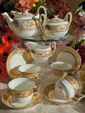 Antike Wedgwood Teekanne, Teetassen; Untertassen; Zuckerkanne & Kanne. Opulentes Gold KAIRO ?