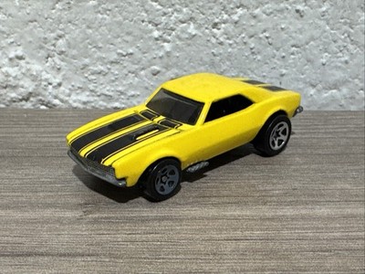 Mattel vtg 1982 Hot Wheels '67 Camaro yellow black stripes hood opens toy car