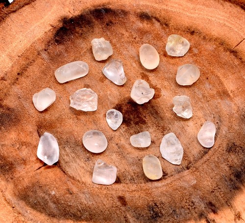 18 Pcs Lot White Topaz Uncut Rough Mineral Specimens Gemstone- 53.35 Carat - Picture 3 of 4