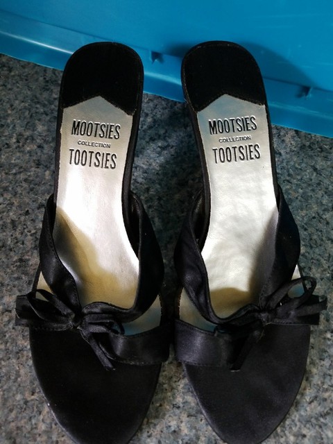 mootsies tootsies slippers