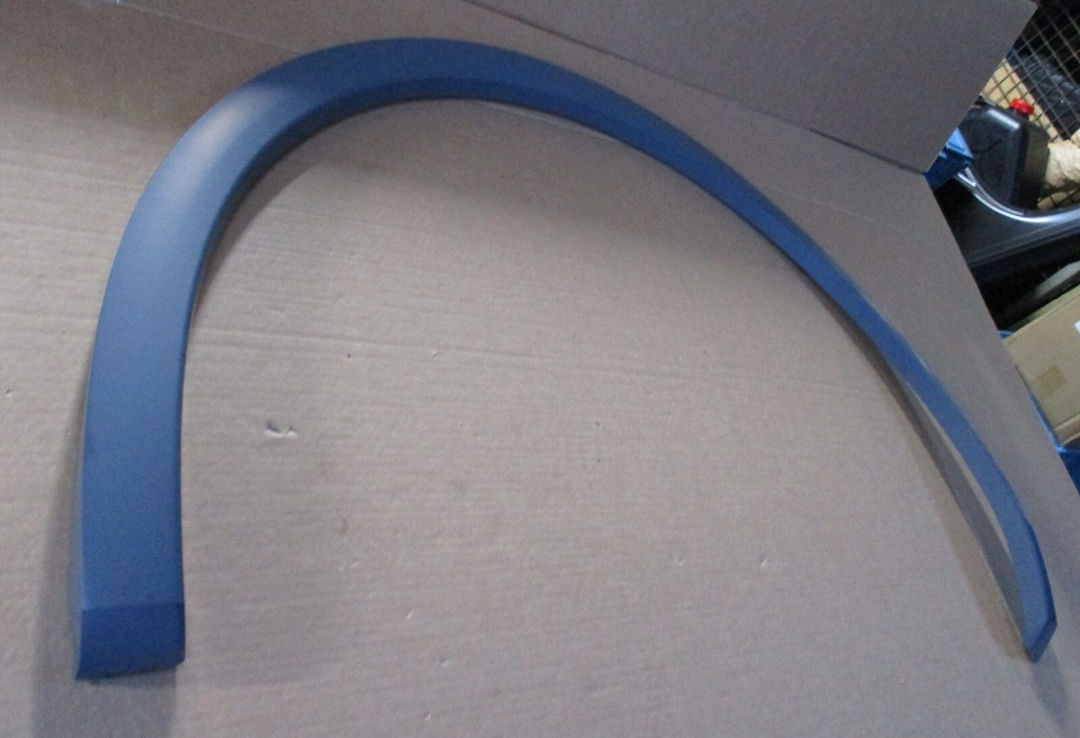 OEM Audi Q5 8R Rear Right Wheel Arch – Genuine VW Part 8R0853828C 4U8 (Made In Germany)