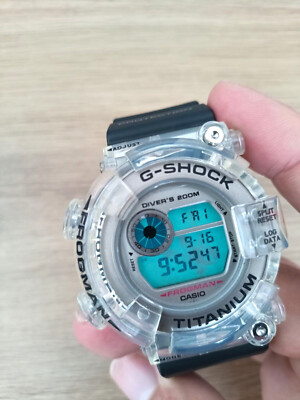 CASIO G-SHOCK DW-8200 