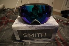 SMITH GOGGLES W/ CHROMAPOP LENESS  SNOWBOARDING 