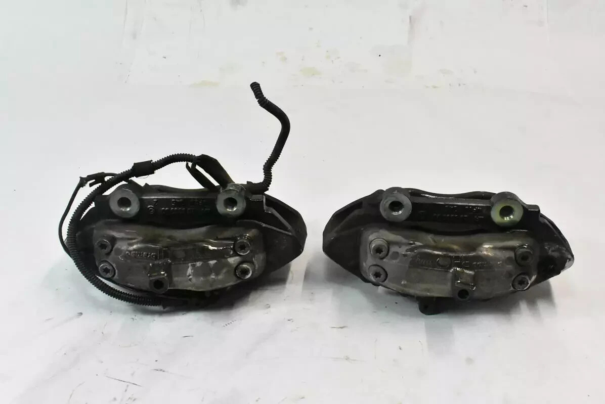 04-17 Maserati Quattroporte Front Left & Right Brake Caliper Calipers Set OEM