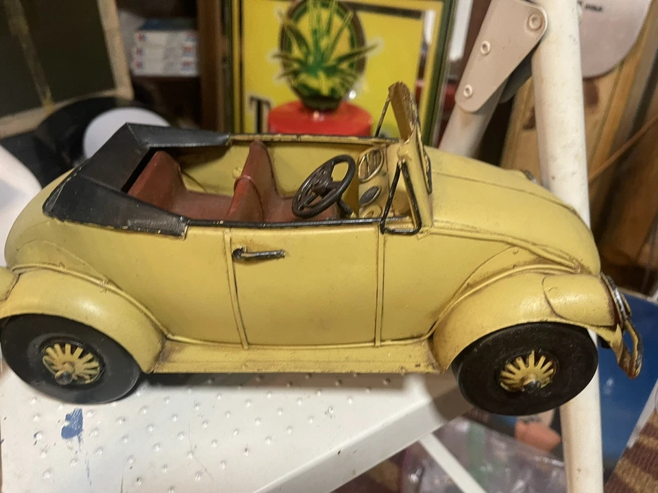 Modelo de coche de hojalata JAYLAND decorativo vintage. Estatuilla de metal hecha a mano RARA Foto 4 de 4