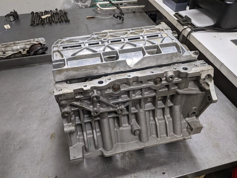 Bloque de cilindros de motor para 09-11 Dodge Nitro 4.0 04593588AA 4x4 Foto 2 de 4