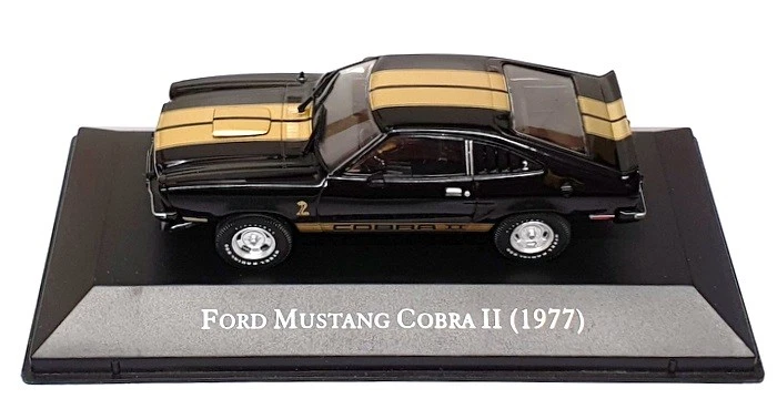 Altaya escala 1/43 16725E - Ford Mustang Cobra II 1977 - negro/dorado Foto 4 de 4