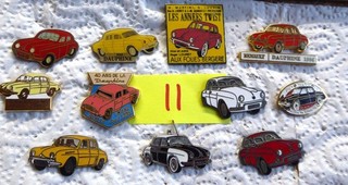 Lot de pin's automobile Dauphine Renault 11