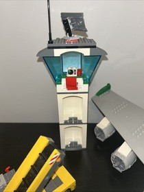 LEGO 60022 City Cargo Terminal Airplane Set- 100% Complete Missing 1 Mini Fig