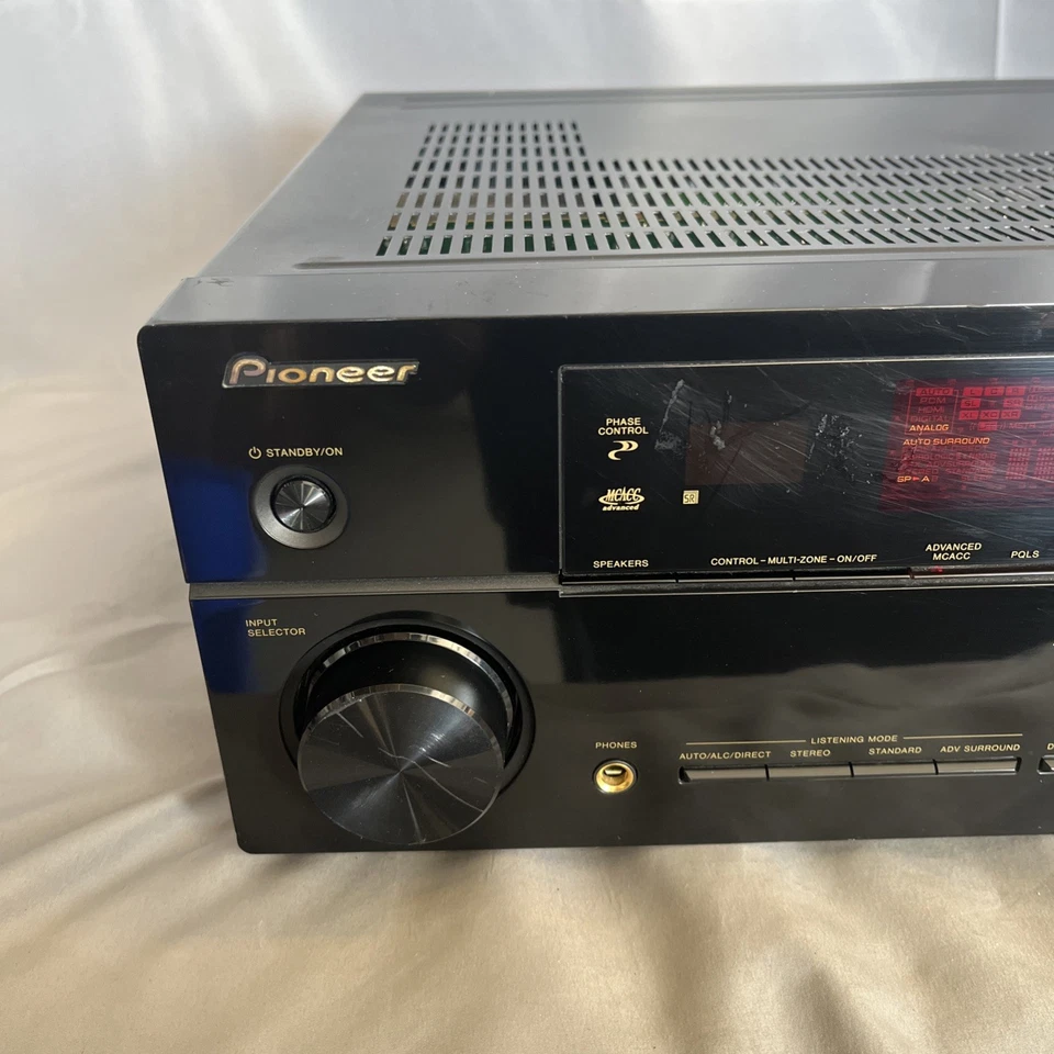 Pioneer Elite VSX-30 - 7.1 Ch HDMI Network Home Theater Surround Sound Receiver - Image 2 of 4
