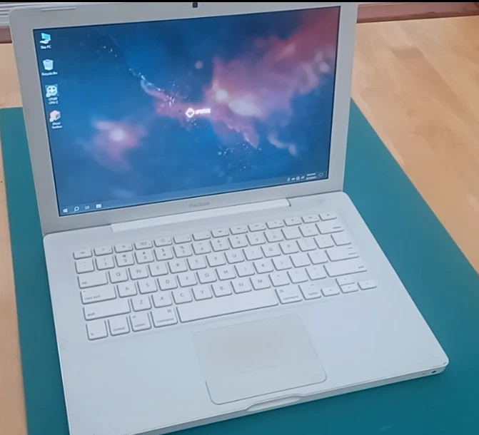 Las mejores ofertas en Apple MacBook Blanco 2 GB de RAM | eBay