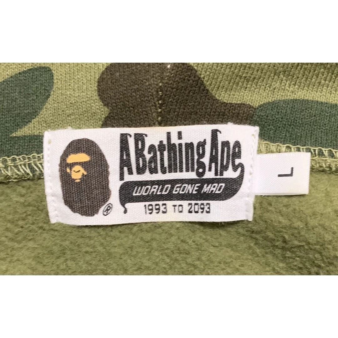 A BATHING APE (BAPE) Felpa con cappuccio Bape Shark verde mimetica L UOMO usata in ottime condizioni