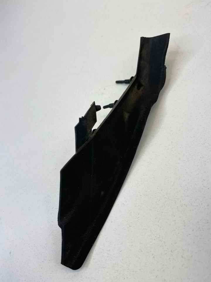 2004-2009 Mazda 3 Mazda3 Front Right Passenger Side Fender Molding BN8V51PB1 OEM Foto 3 de 4