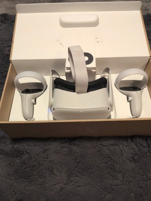 Meta Oculus Quest 2 128GB Virtual Reality Headset - White - Excellent Shape!