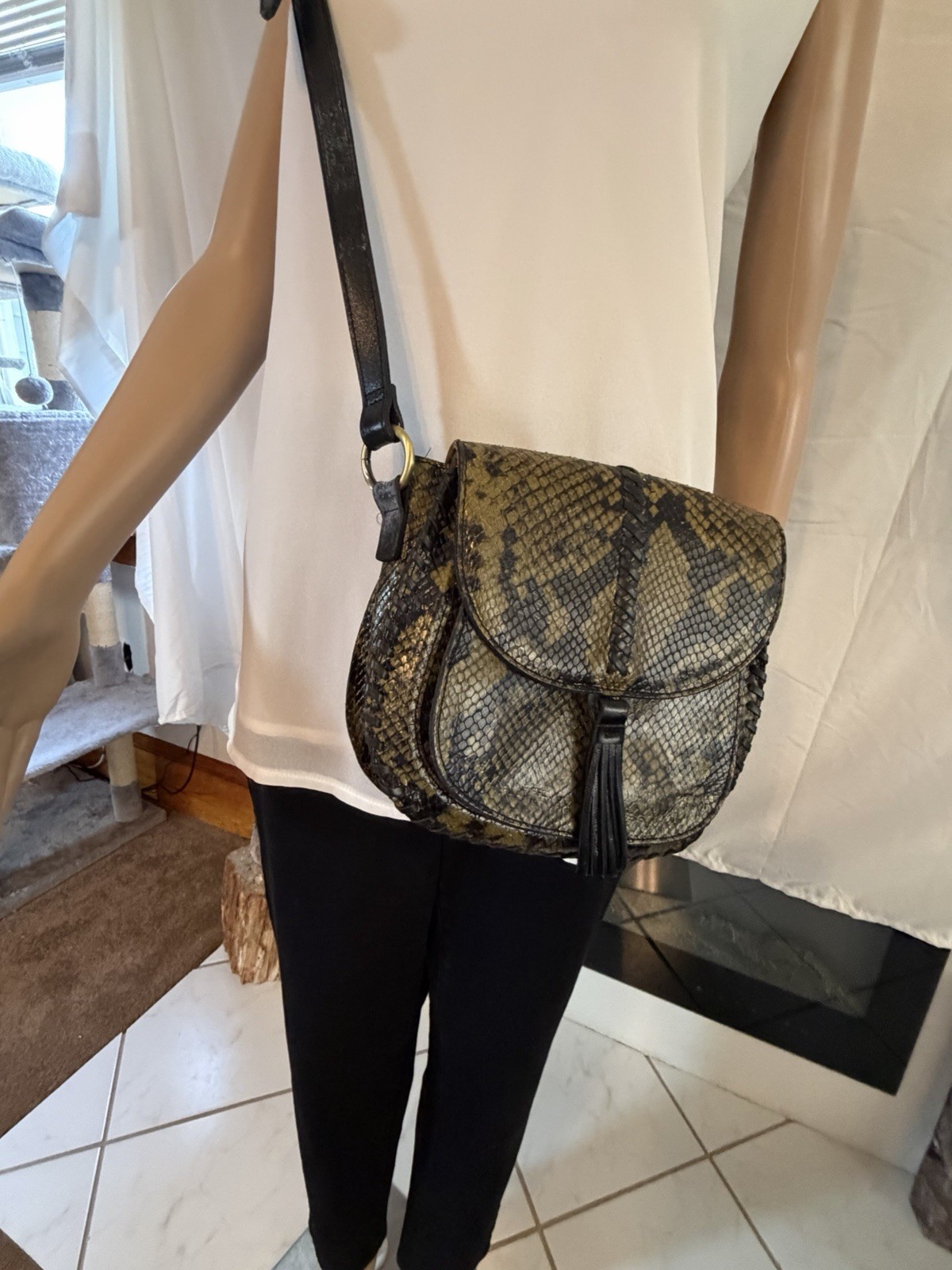 Patricia Nash Python Embossed Leather Crossbody B… - image 11