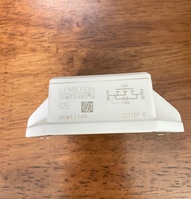 1PC New SKM111AR SEMIKRON SKM111 AR SKM 111AR SKM 111 AR Power Module