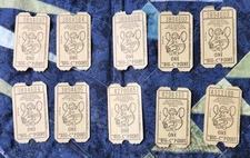 43 Chuck E Cheese-Vintage 1983-2001 Tokens + 10 Big C Yellow Tickets Pizza Time!