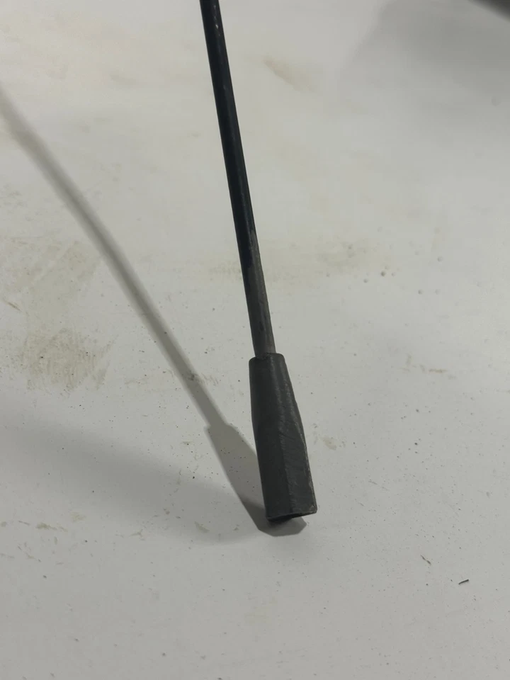 1988-1994 GMC / CHEVY C / K 1500 2500 FENDER MOUNT RADIO ANTENNA USED - Image 3 of 4