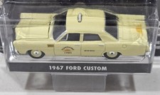 Greenlight Hollywood 1:64 Bullitt 1967 Ford Custom vehicle Sunshine Cabs