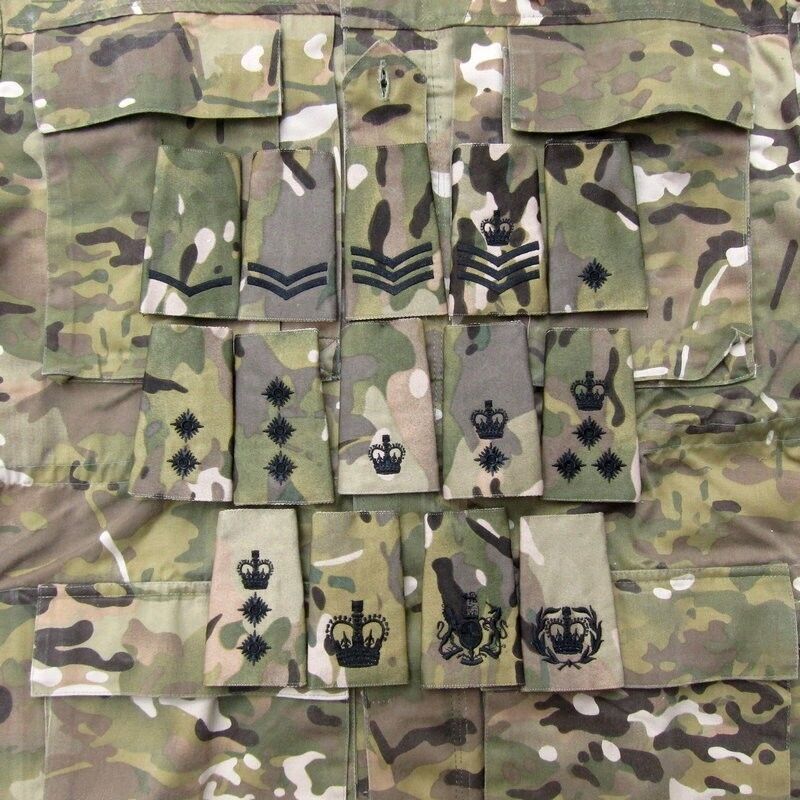British Army Rank Slides Royal Anglian Rank Slides In Multicam Camouflage With Black Embroidery - Pair UK Military British Rank Slides - Foto 6